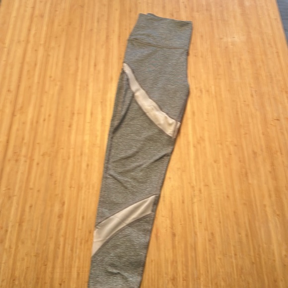 Aerie legging - Picture 2 of 3